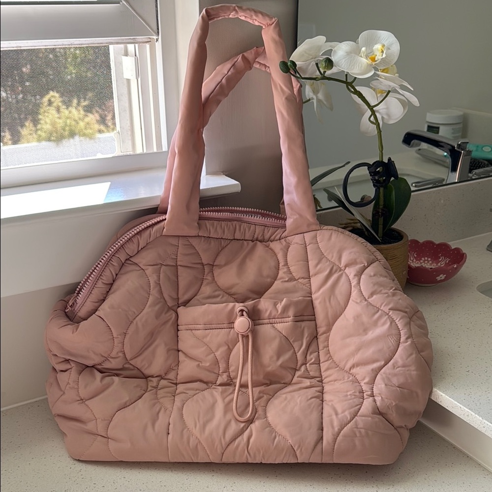 Vera Bradley Blush Quilted Shoulder Bag
